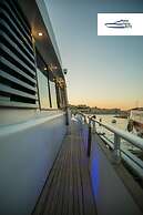 Riti Yacht