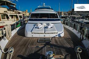Riti Yacht