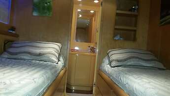 Riti Yacht