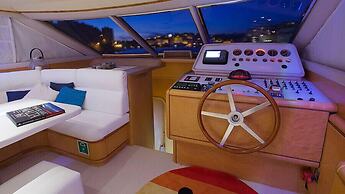 Riti Yacht