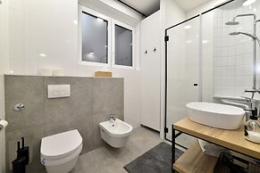 Fishnjak apartments