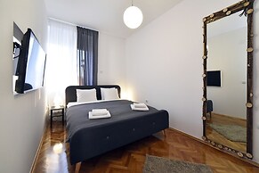 Corner apartments Savska
