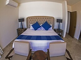 Villa Zachary