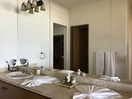 Villa Zachary
