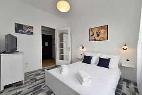 Sunny Apartment