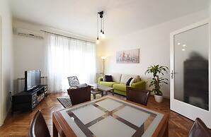 Sunny Apartment