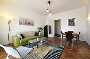 Sunny Apartment