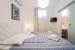 Villa Olive Tree