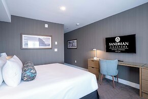 Sandman Signature Ottawa Airport Hotel