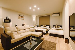 Grand Base Karatsuekiminami