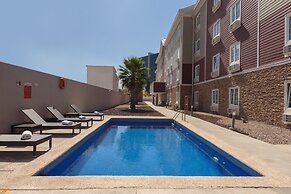 Extended Suites Queretaro Juriquilla
