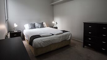 ReadySet Apartments on Altona