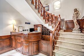 Garibaldi Suite