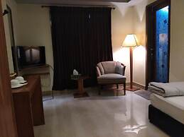 Bottomhill Palace Hotel