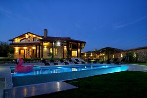 Villa Heaven Hills