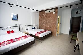 176 Together Hostel