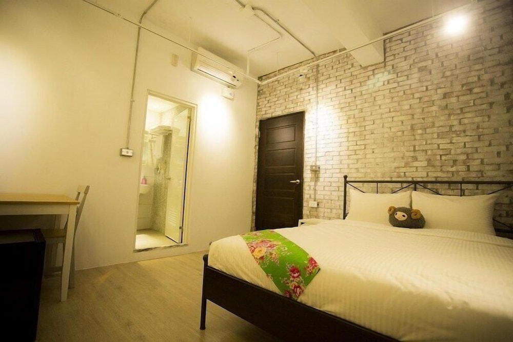 176 Together Hostel