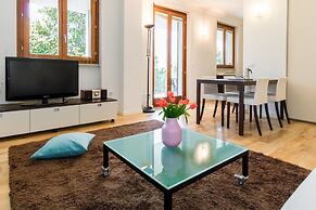 JOIVY Stylish Flat w/ Garden