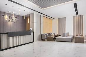 Altos Hotel