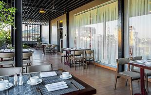 Altos Hotel