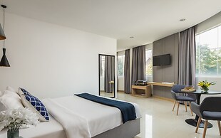 Altos Hotel