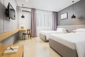 Altos Hotel
