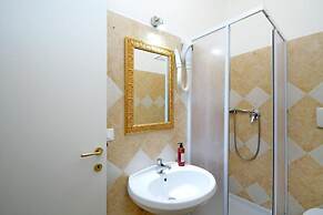 Lucky Holiday Rooms