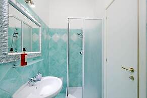 Lucky Holiday Rooms
