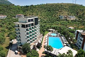 Rapos Resort Hotel