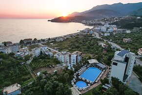 Rapos Resort Hotel