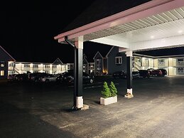 Falls Lodge and Suites