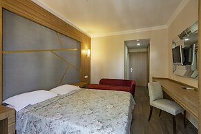 Dionisus Hotel