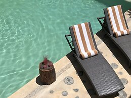 Niik Tulum