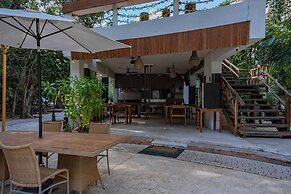 Niik Tulum