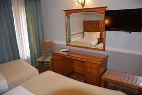 Hostal La Font