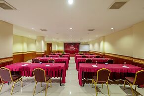 Red Chilies Hotel