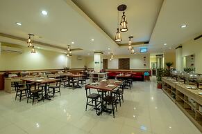 Red Chilies Hotel