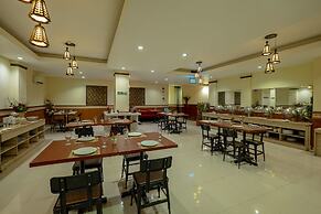 Red Chilies Hotel