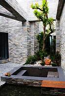 Yin Shui Han Motel
