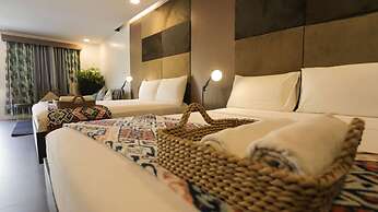 Treetop Suites