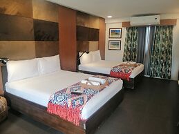 Treetop Suites