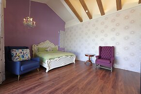 Floral Land B&B