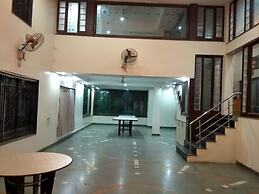 JK Rooms 122 Shaheen Lodging & Boarding