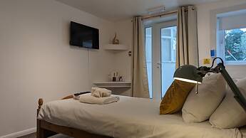 Dover Town Rooms