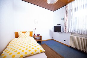 Elim Hotel