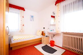 Elim Hotel