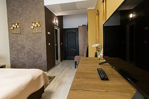 Evianne Boutique Hotel