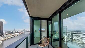 Melbourne Private Apartments - Collins Wharf Waterfront, Docklands
