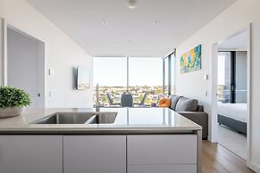 Melbourne Private Apartments - Collins Wharf Waterfront, Docklands
