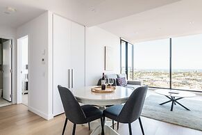 Melbourne Private Apartments - Collins Wharf Waterfront, Docklands